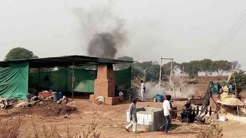 jaggery unit in dirty place