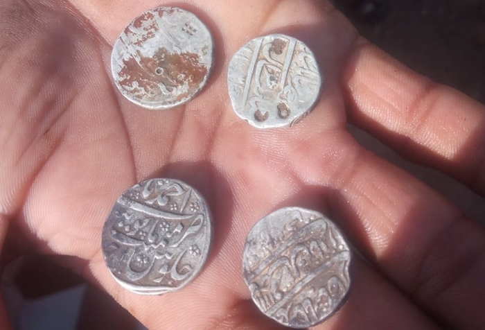 mughal era coins