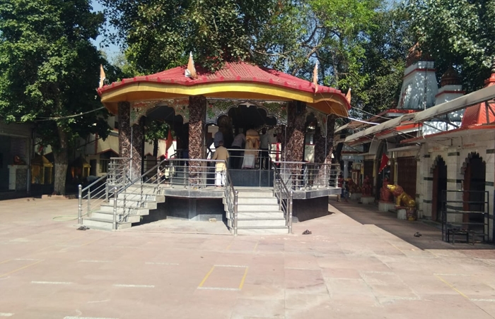 chakkiwale mahadev temple