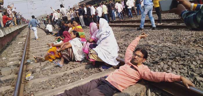 nepanagar-protest-3