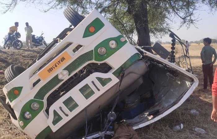 dewas-bus-accident