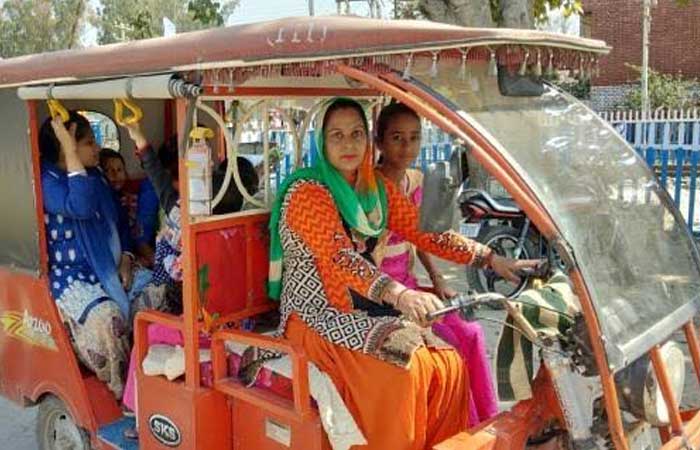 dhar-e-vehicle-women-driver