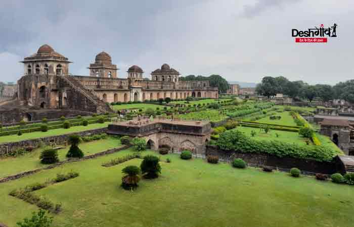 mandu-mahal