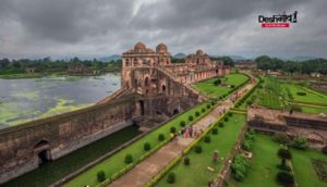 mandu mahal