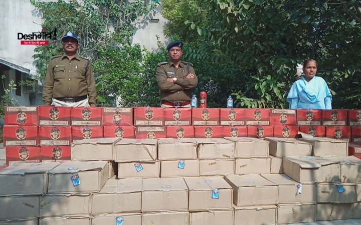 dhar liquor seized