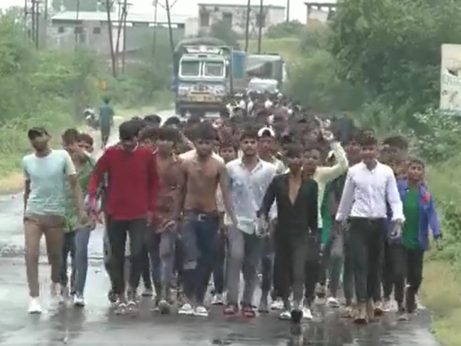 jhabua scholarship students march