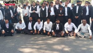 mhow lawyers protest