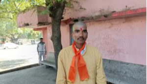 Wearing saffron, getting tonsured, Anand Tiwari from Arif with religious rituals: Deshgaon News