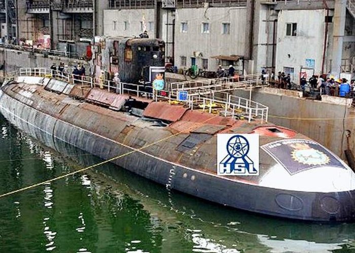 Ins Sindhukerti केंद्र ने आईएनएस सिंधुकीर्ति पनडुब्बी की मरम्मत के लिए HSL के साथ किया ...