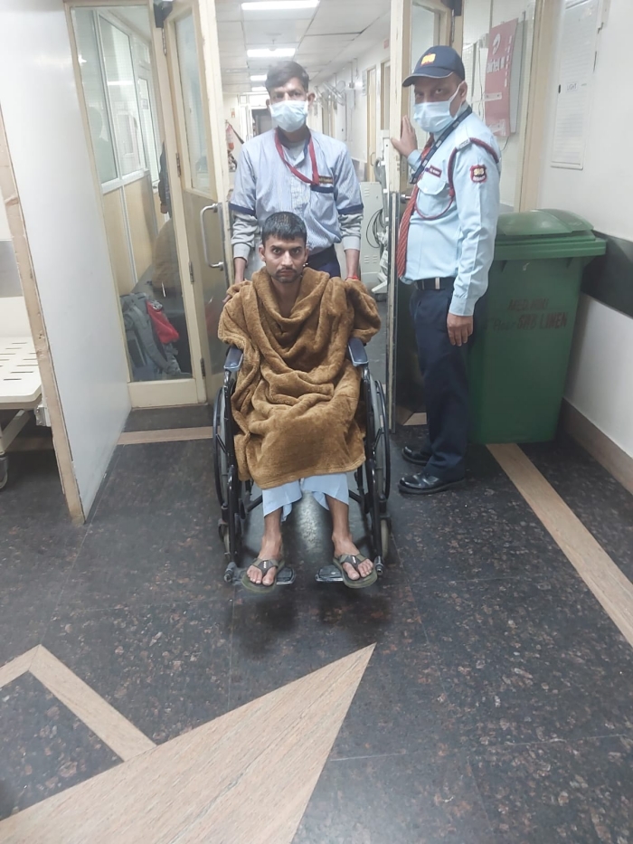 ashish chaturvedi in hospital