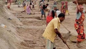 mnrega workers wage increased