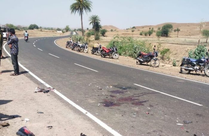 dhar accident bike