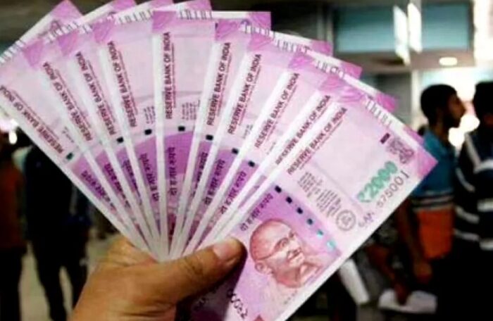 2000 rs notes exchanged in banks