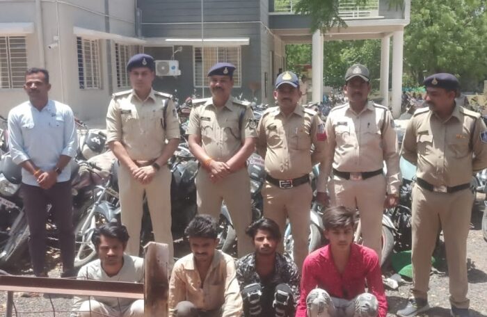 bike robbers gang busted in dhar